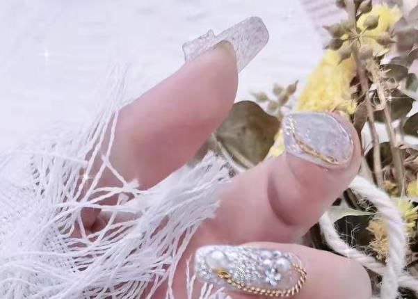 美容美發(fā)美甲 培訓(xùn)是真的嗎？靠譜嗎？多看幾家再?zèng)Q定