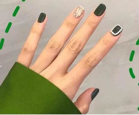 冬季美甲你選好了嗎？看看這幾款系列，顯白還有氣場